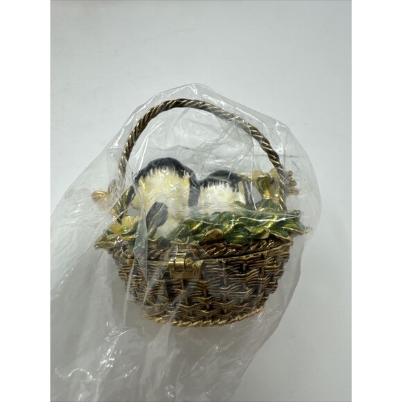 Bridgman Treasures Pewter Puppies in Flower Basket Trinket Box & Necklace Dogs - Picture 4 of 14